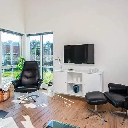 8 Person In Ulfborg Fjand Gårde